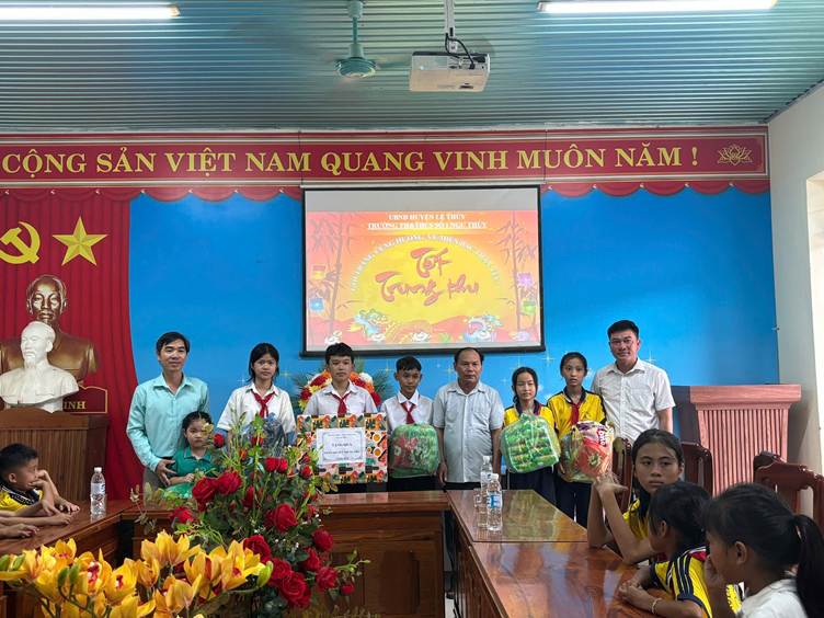 Trung thu 24_25 (3).jpg